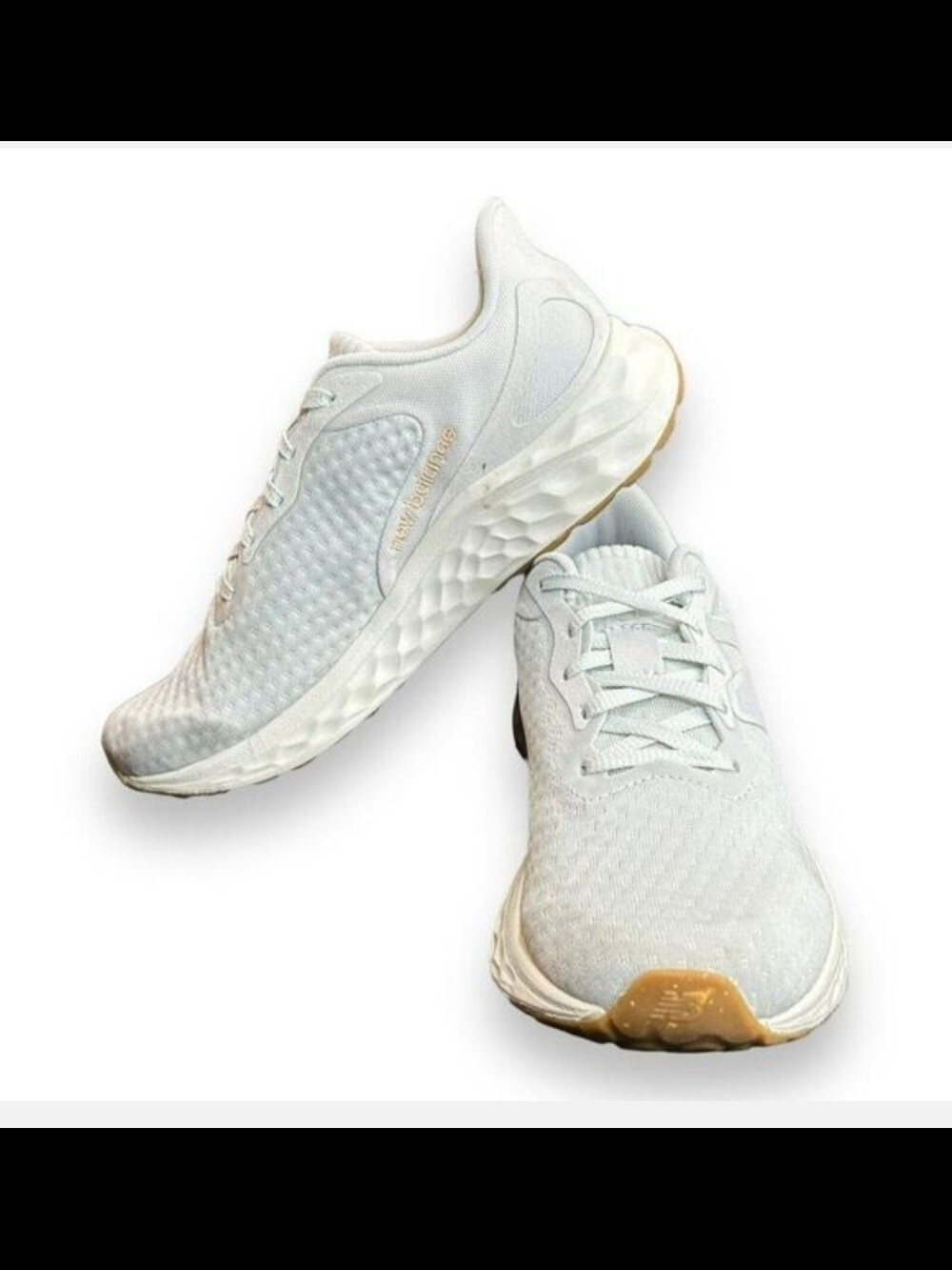 New Balance Fresh Foam Arishi V4 Women's Light Gray Running Sneakers. Size 9D